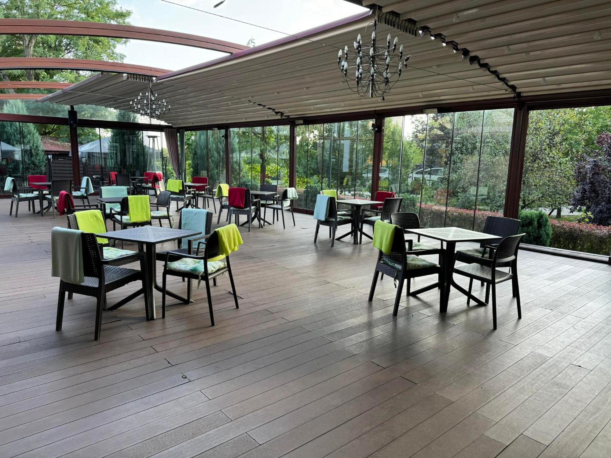 Hotel Palacyk Konin ภายนอก รูปภาพ