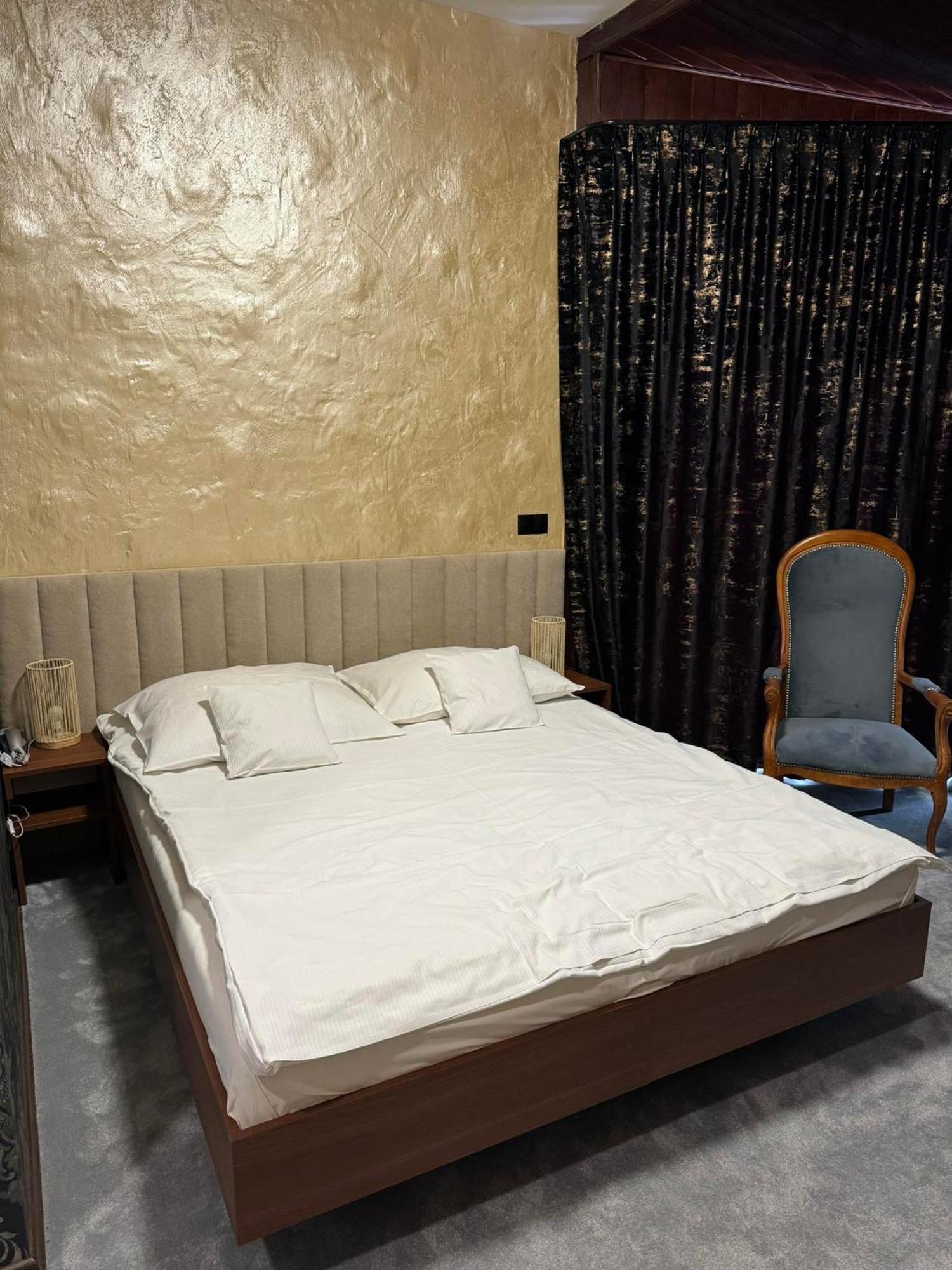 Hotel Palacyk Konin ภายนอก รูปภาพ